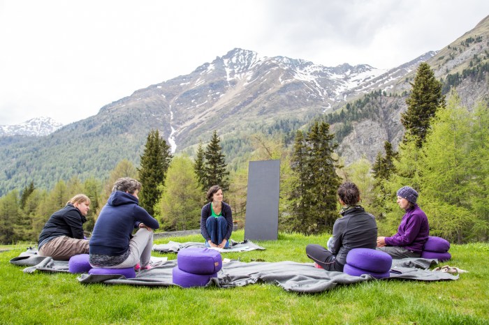 Mindfulness retreats and workshops